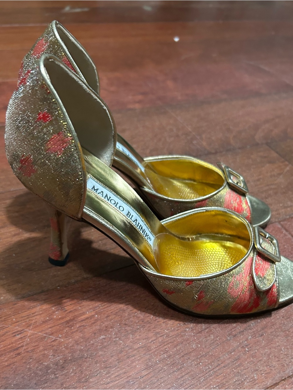 Manolo Blahnik D’Orsay Pump - Picture 9 of 12